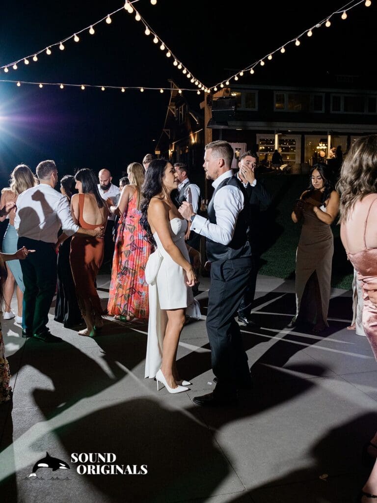 Gorge Crest Vineyards Wedding // Alejandra + Brandon -