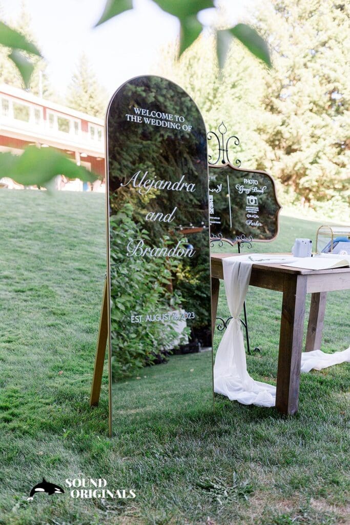Gorge Crest Vineyards Wedding // Alejandra + Brandon -