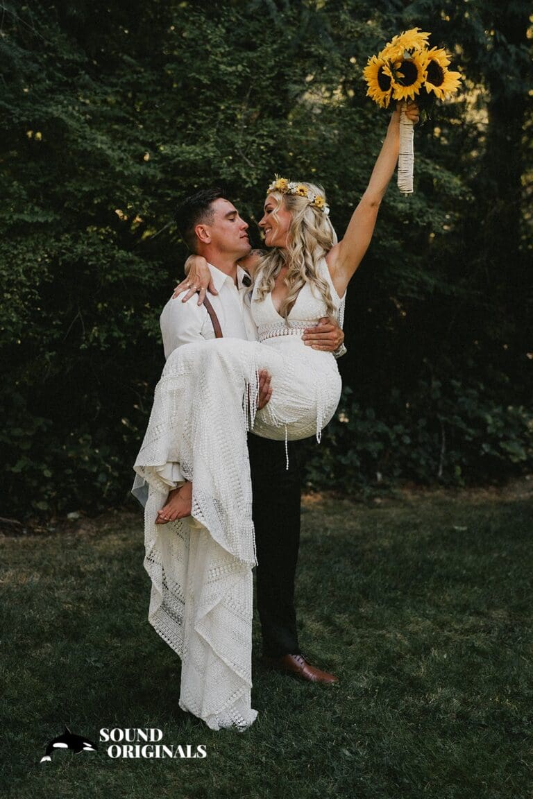 Gray Bridge Venue Wedding // Erika + Dustin