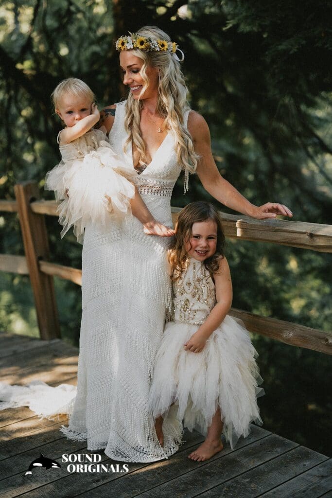 Gray Bridge Venue Wedding // Erika + Dustin -