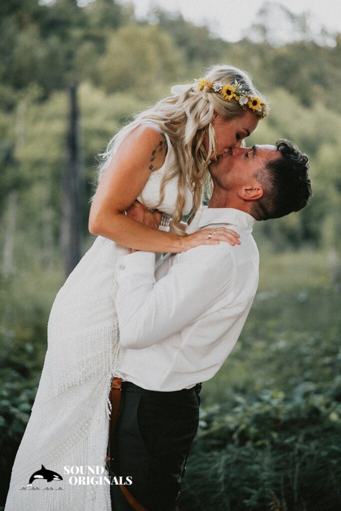 Gray Bridge Venue Wedding // Erika + Dustin -