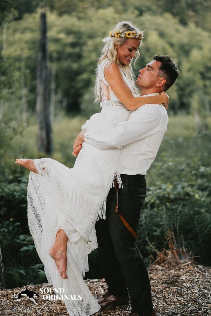 Gray Bridge Venue Wedding // Erika + Dustin -