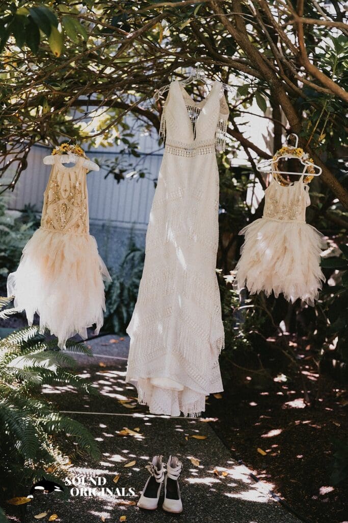 Gray Bridge Venue Wedding // Erika + Dustin -