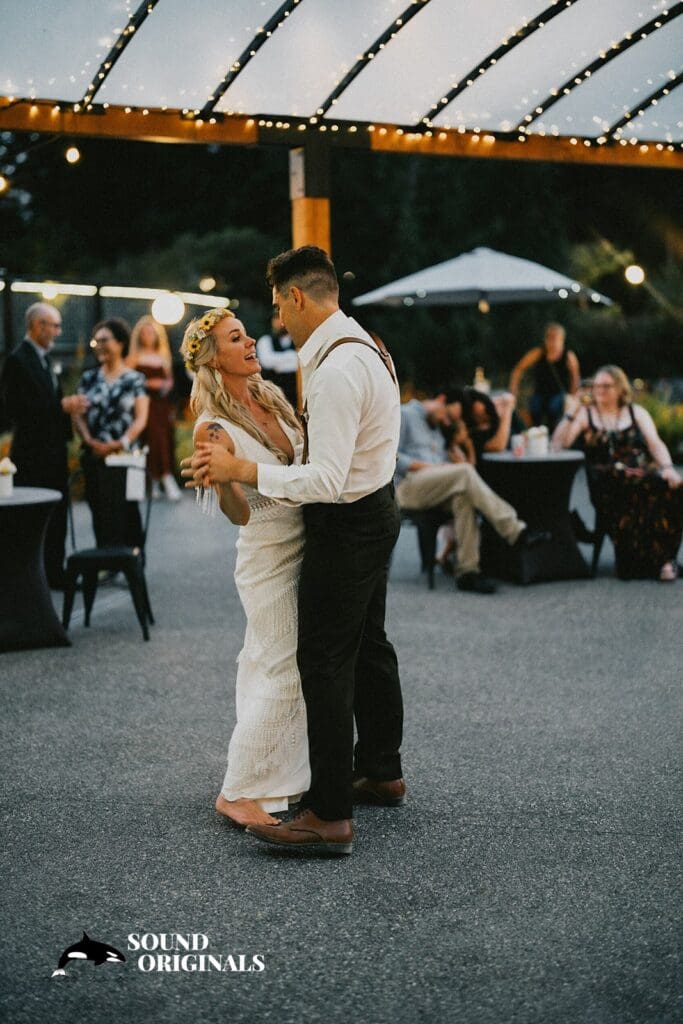 Gray Bridge Venue Wedding // Erika + Dustin -