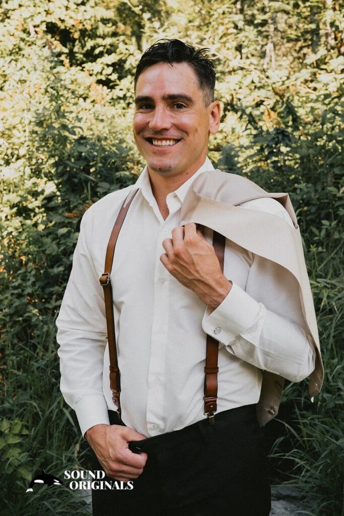 Gray Bridge Venue Wedding // Erika + Dustin -