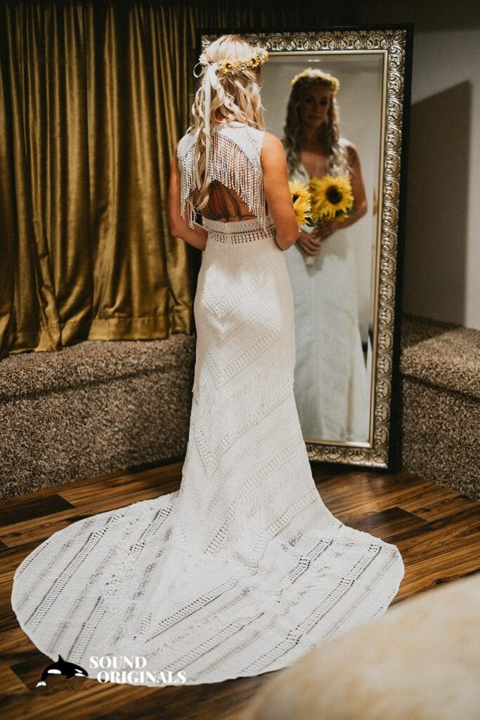 Gray Bridge Venue Wedding // Erika + Dustin -