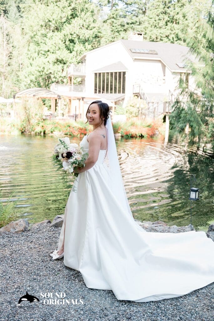 Gray Bridge Wedding // Van + Andrew -