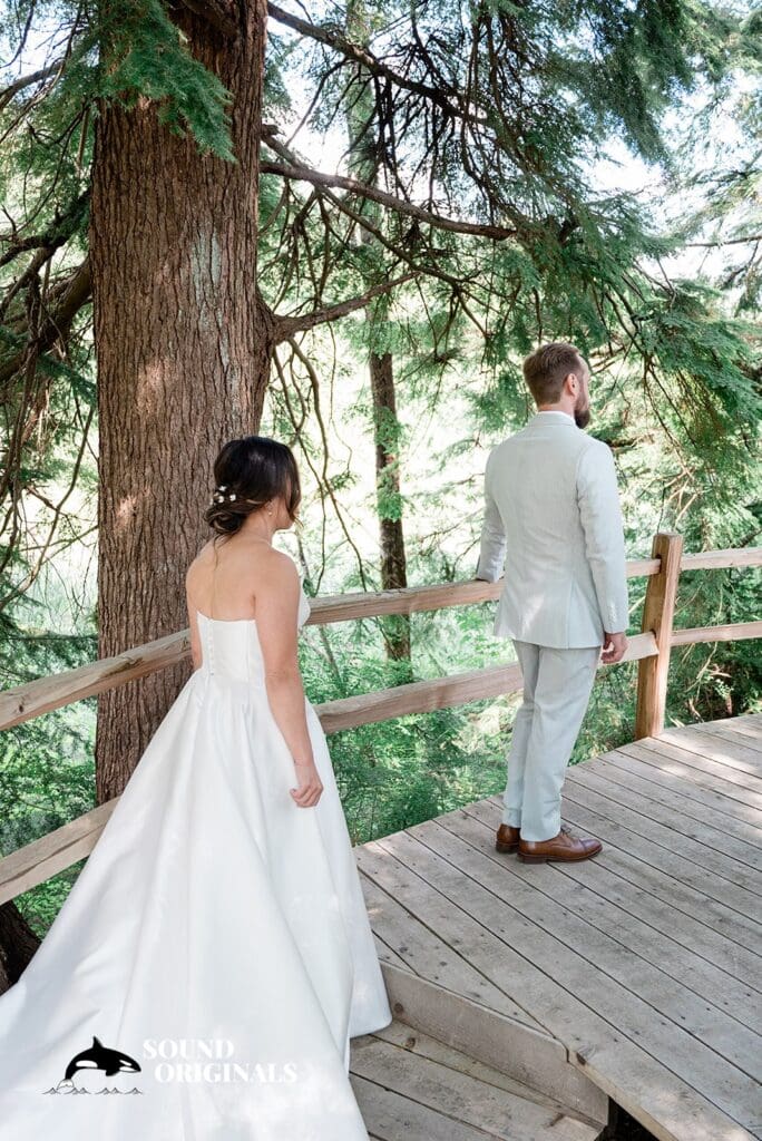 Gray Bridge Wedding // Van + Andrew -