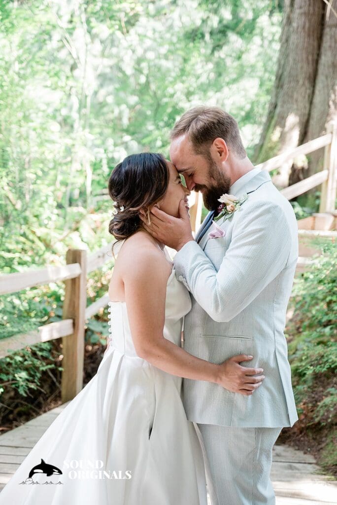 Gray Bridge Wedding // Van + Andrew -