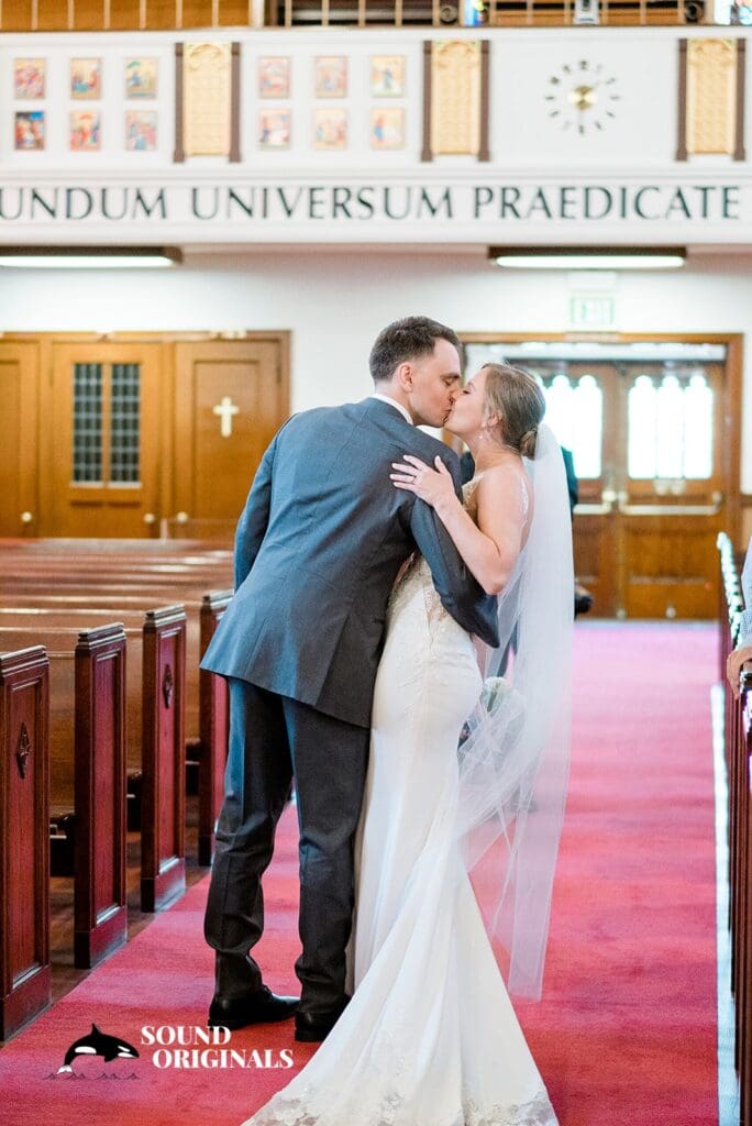 Jefferson Street Mansion Wedding // Amelia & Aymeric -