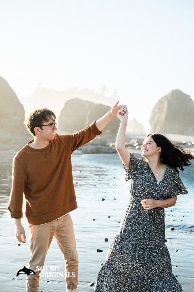 25 STUNNING Locations for Engagement Photos in Seattle -