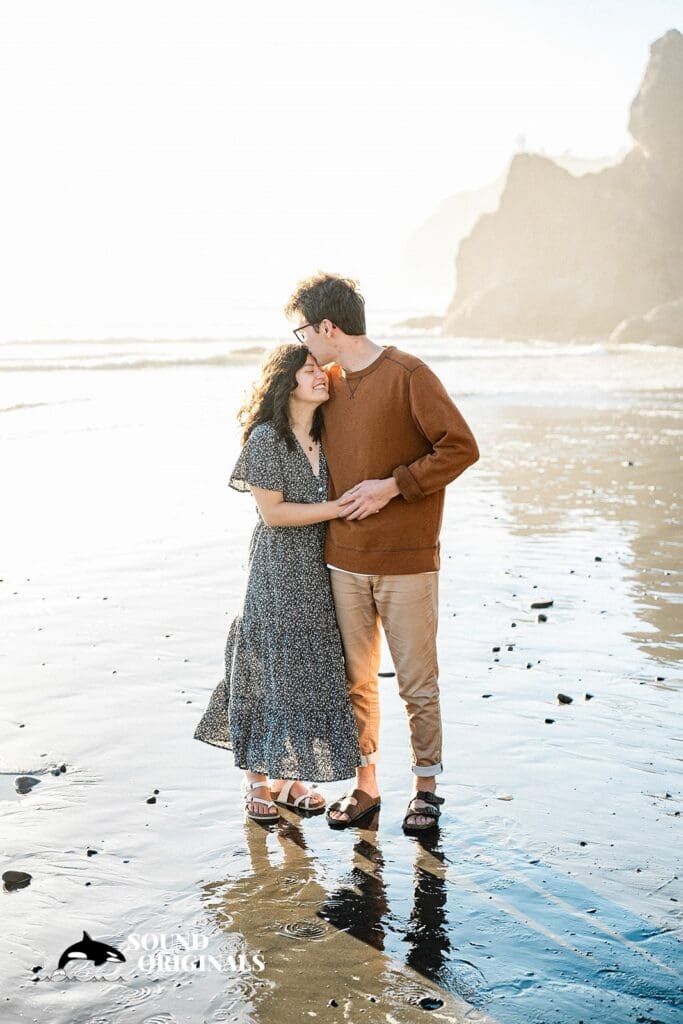 25 STUNNING Locations for Engagement Photos in Seattle -