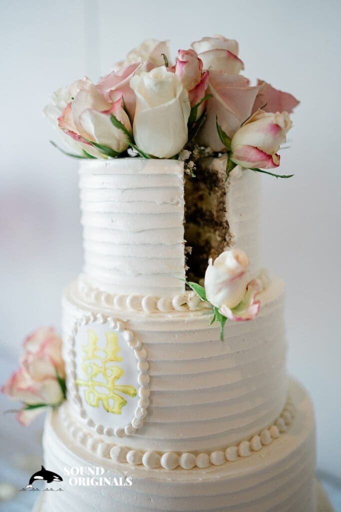 Salty's at Alki Wedding // Risa + Dave -