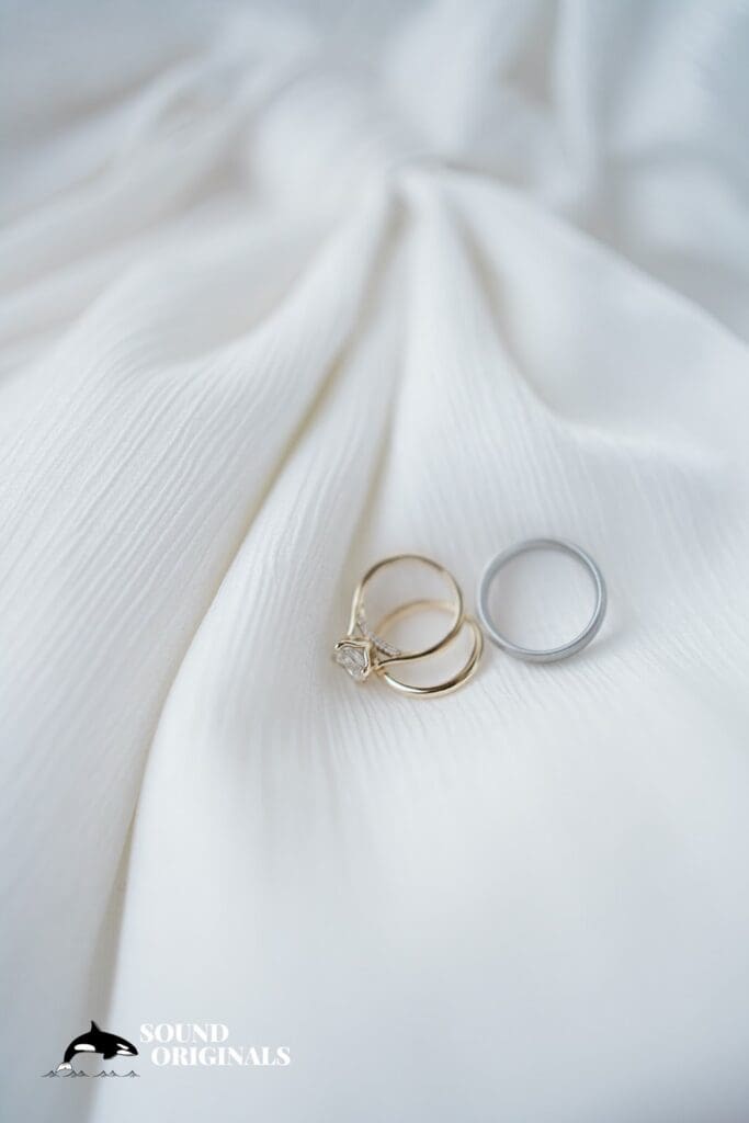 Salty's at Alki Wedding // Risa + Dave -