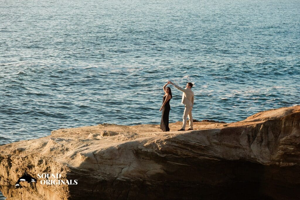 Linsey + Zachary Sunset Cliffs Engagement // Linsey + Zachary -