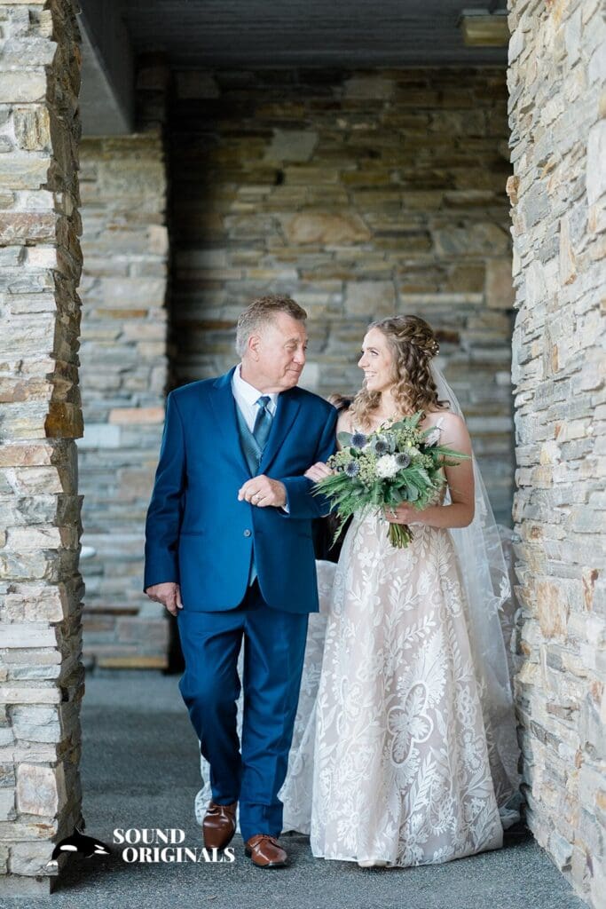 The Club at Snoqualmie Ridge Wedding // Kelsey + Ryan -