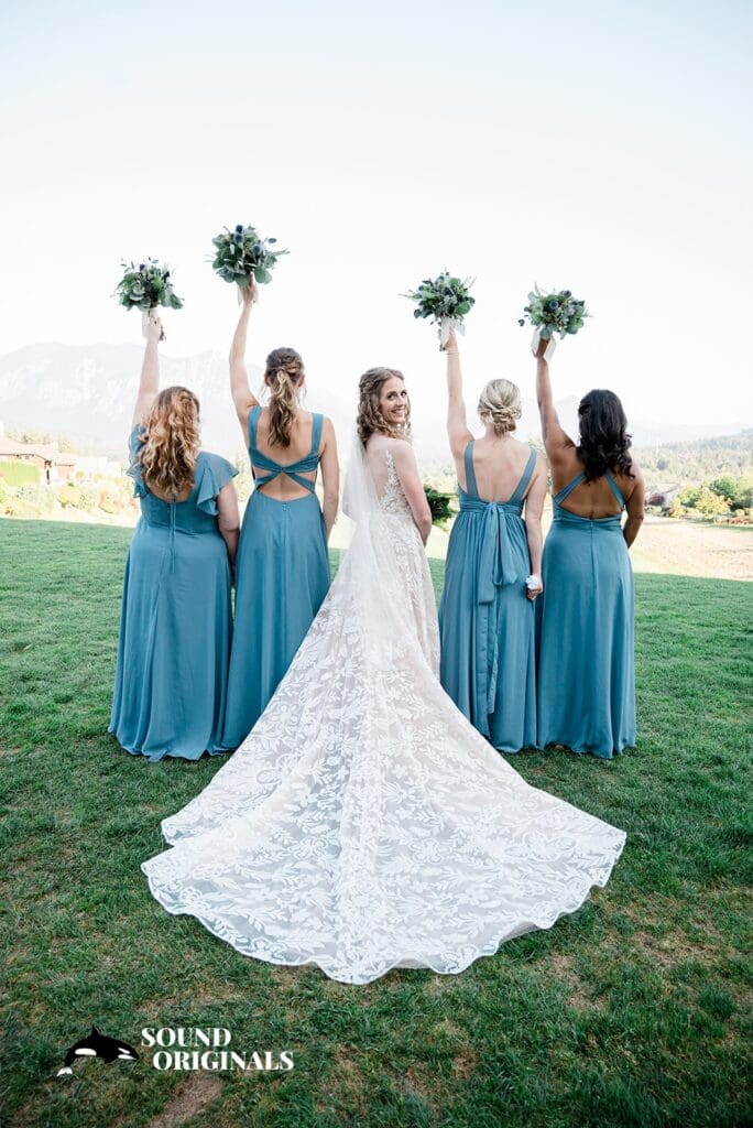 The Club at Snoqualmie Ridge Wedding // Kelsey + Ryan -