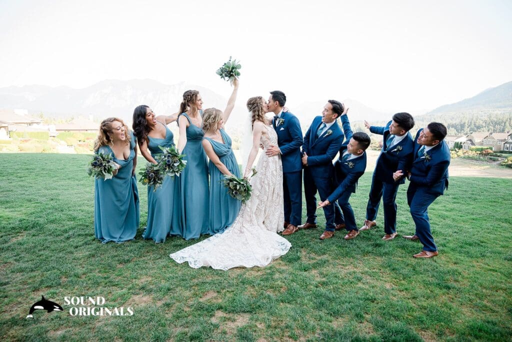 The Club at Snoqualmie Ridge Wedding // Kelsey + Ryan -