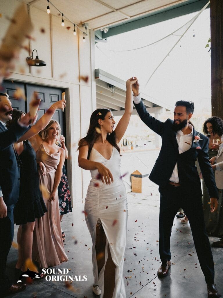 The Orchard Hood River Wedding // Erika & Chris -