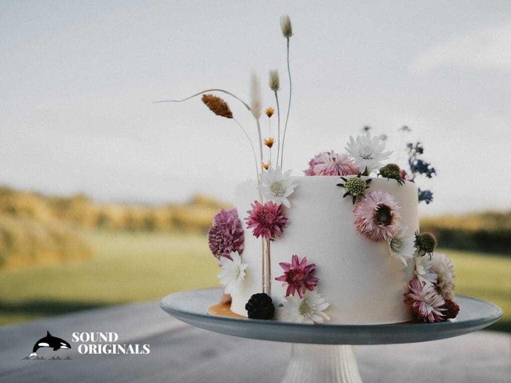 The Orchard Hood River Wedding // Erika & Chris -