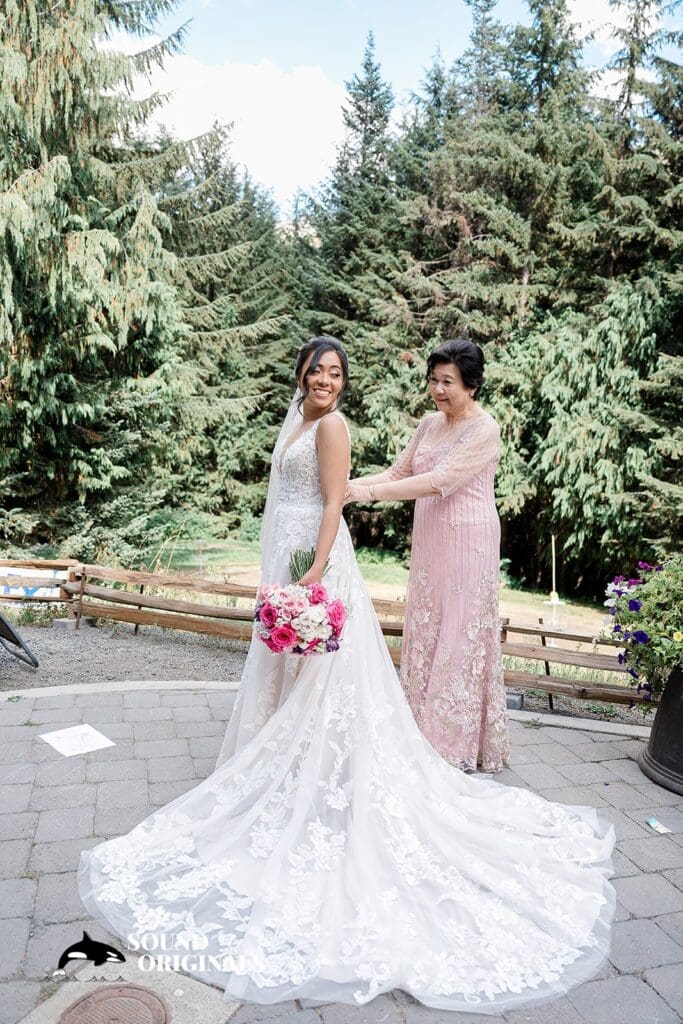 Carlyn + Derek Crystal Mountain Resort Wedding // Carlyn + Derek -