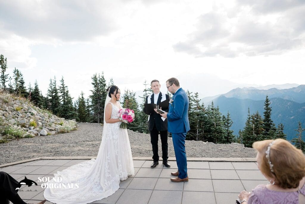 Carlyn + Derek Crystal Mountain Resort Wedding // Carlyn + Derek -