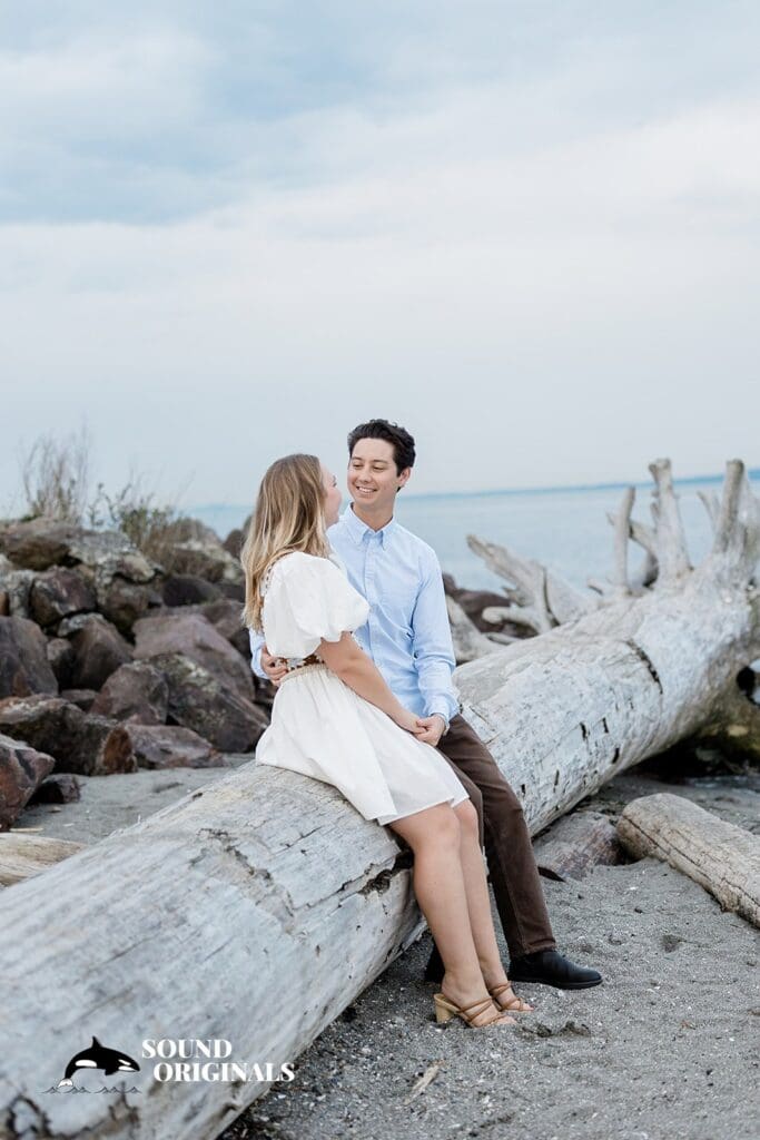 25 STUNNING Locations for Engagement Photos in Seattle -