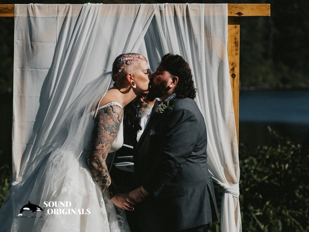 Lake Wilderness Lodge Wedding // Shannon + Louis -