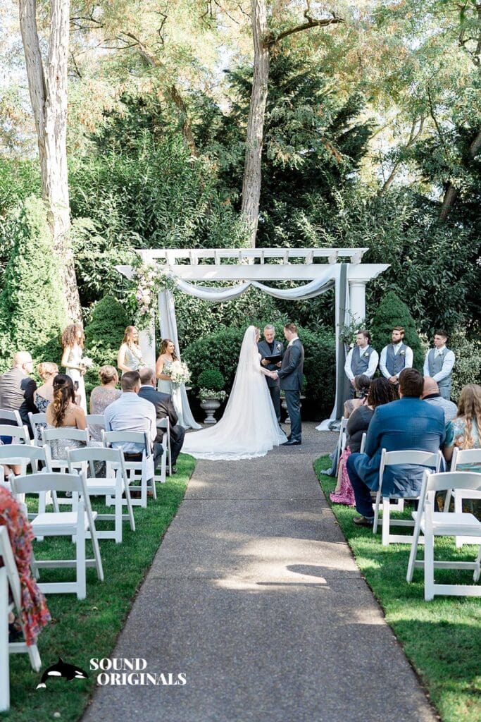 Laurel Creek Manor Wedding // Courtney + Brandon -