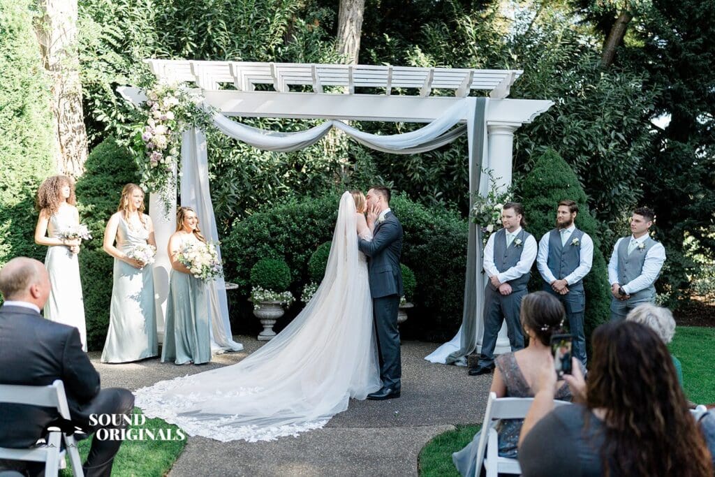 Laurel Creek Manor Wedding // Courtney + Brandon -