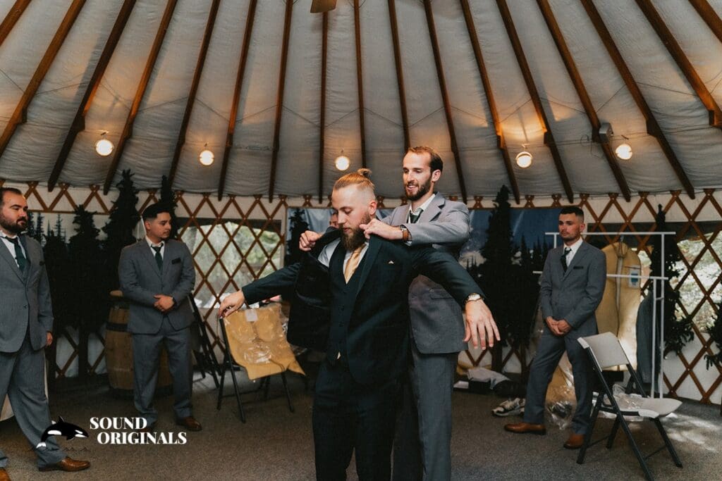 Alex + Hunter Wellspring Spa & Retreat Wedding // Alex + Hunter -