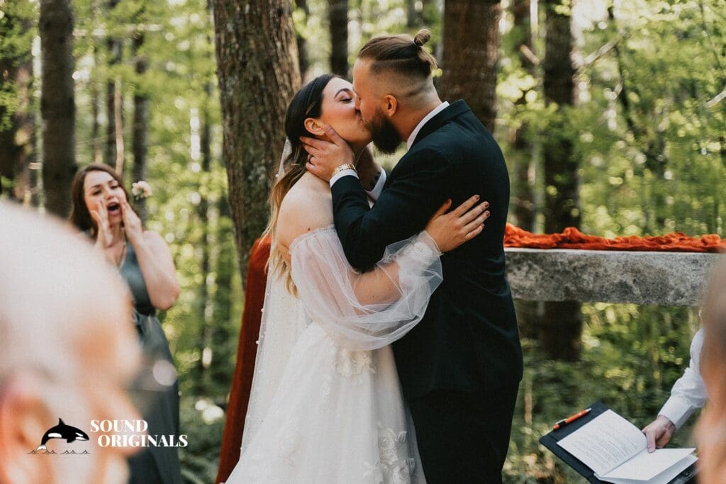Alex + Hunter Wellspring Spa & Retreat Wedding // Alex + Hunter -