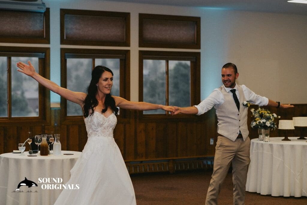 Julie + Tony YMCA of the Rockies Wedding // Julie + Tony -