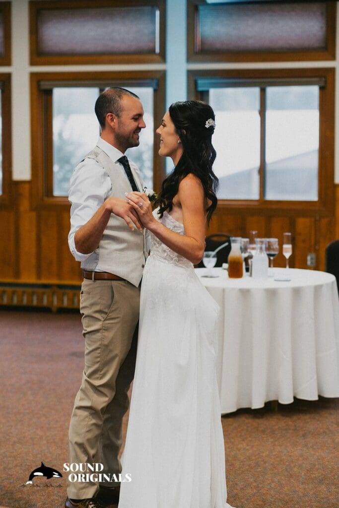 Julie + Tony YMCA of the Rockies Wedding // Julie + Tony -