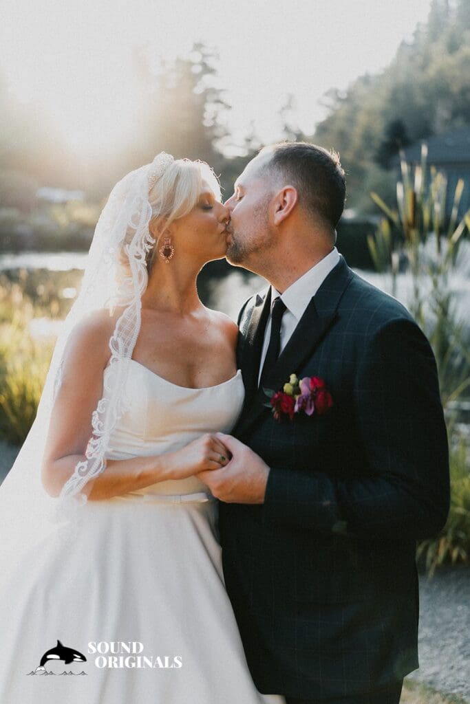 Gray Bridge Wedding // Kyla + Mason -