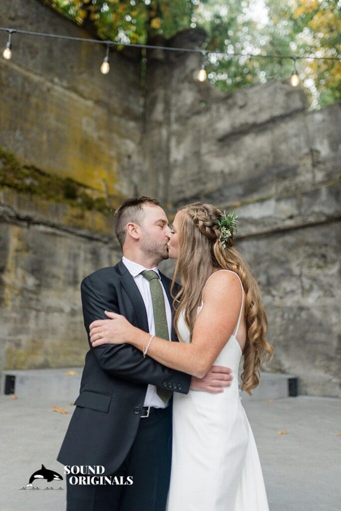 The Ruins Hood River Wedding // Lauren + Zac -
