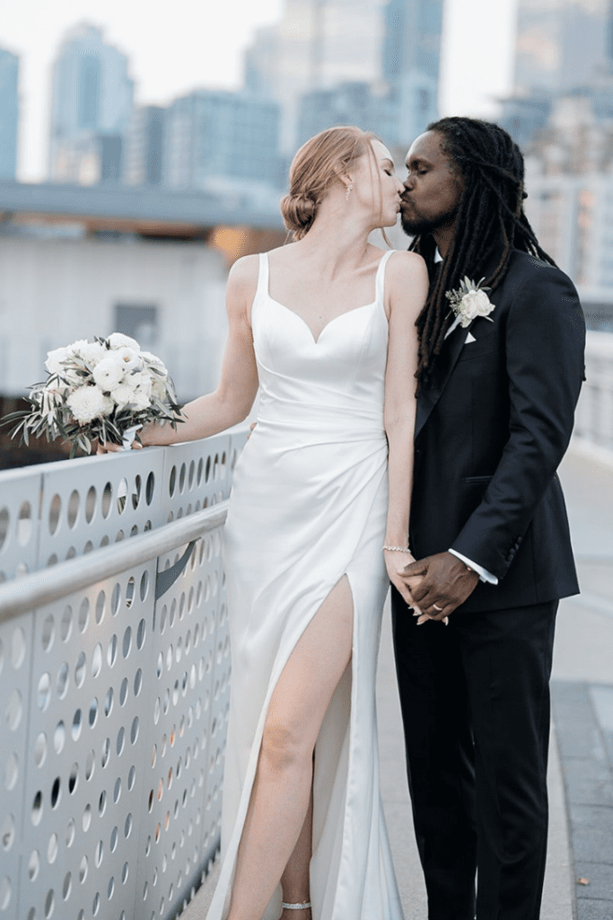 25 STUNNING Locations for Engagement Photos in Seattle -