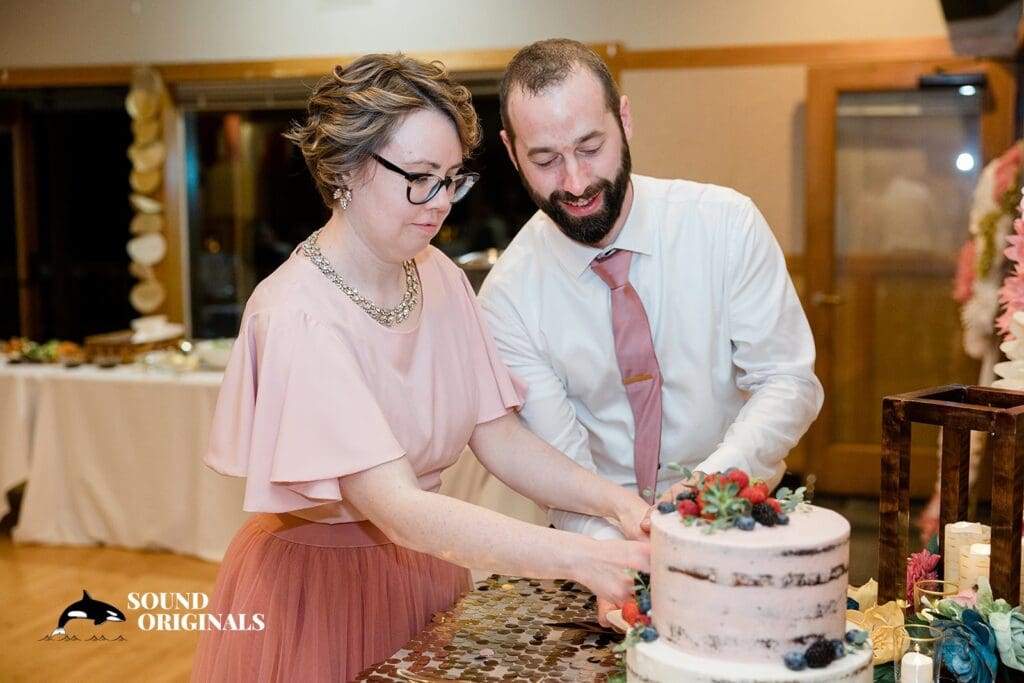 Lake Ballinger Center Wedding // Nate + Sara -