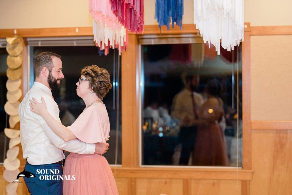 Lake Ballinger Center Wedding // Nate + Sara -
