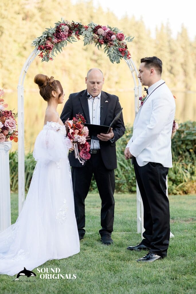 Lake Wilderness Lodge Wedding // Maria + Jonah -