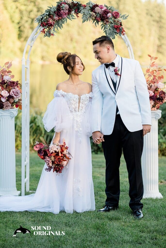 Lake Wilderness Lodge Wedding // Maria + Jonah -