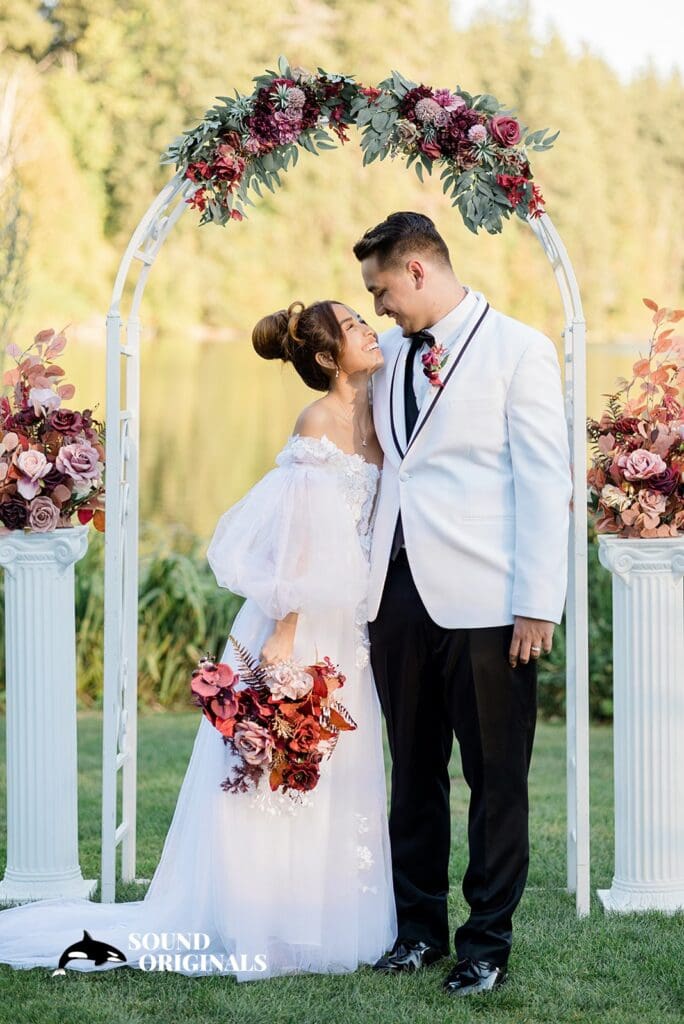 Lake Wilderness Lodge Wedding // Maria + Jonah -