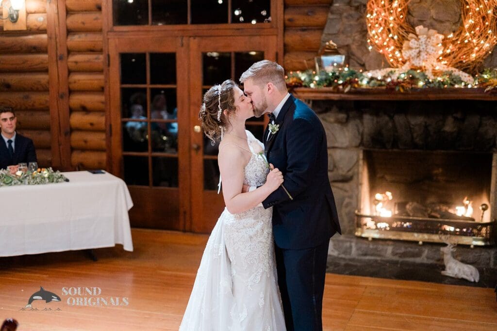 Summit Grove Lodge Wedding // Andrew + Aimee -
