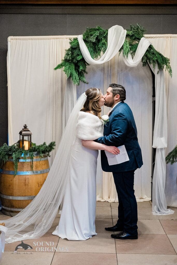 Willows Lodge Wedding // Amanda + Bryan -