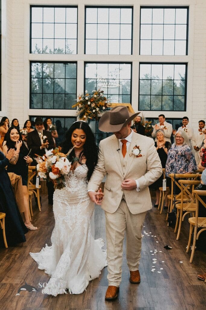 Morgan Creek Barn Wedding // Lorena + Justin -