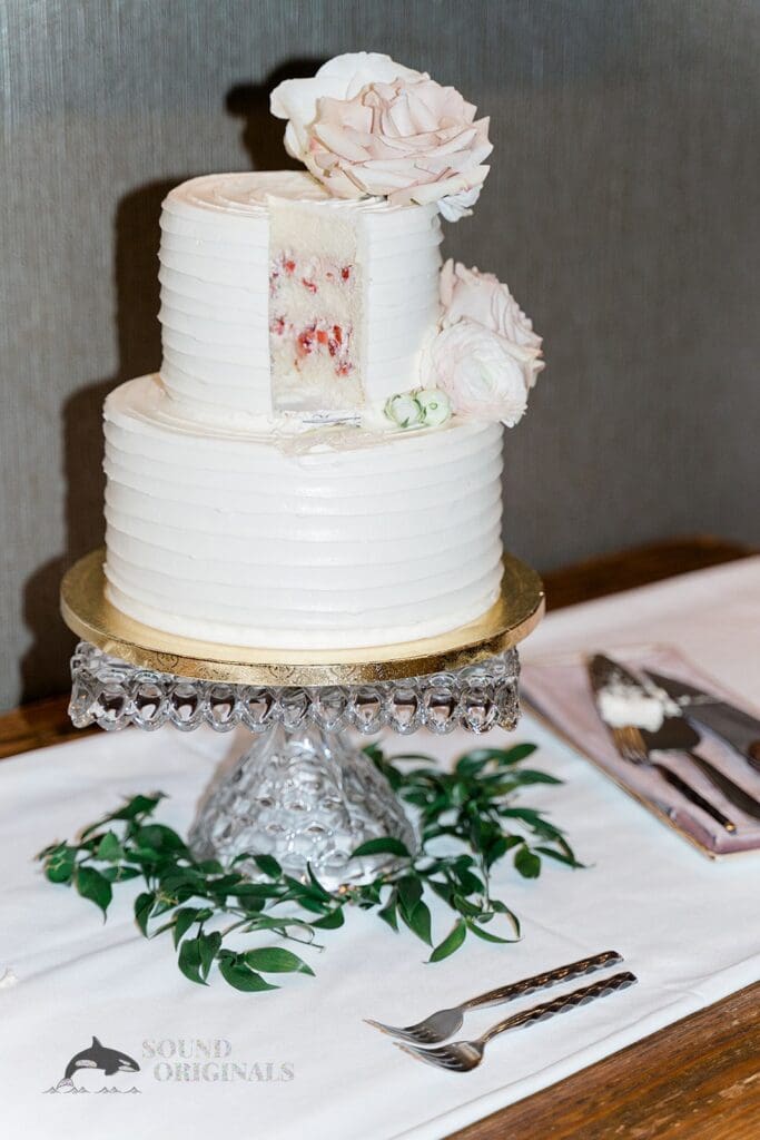 Salish Lodge & Spa Wedding // Amanda + Zachary -