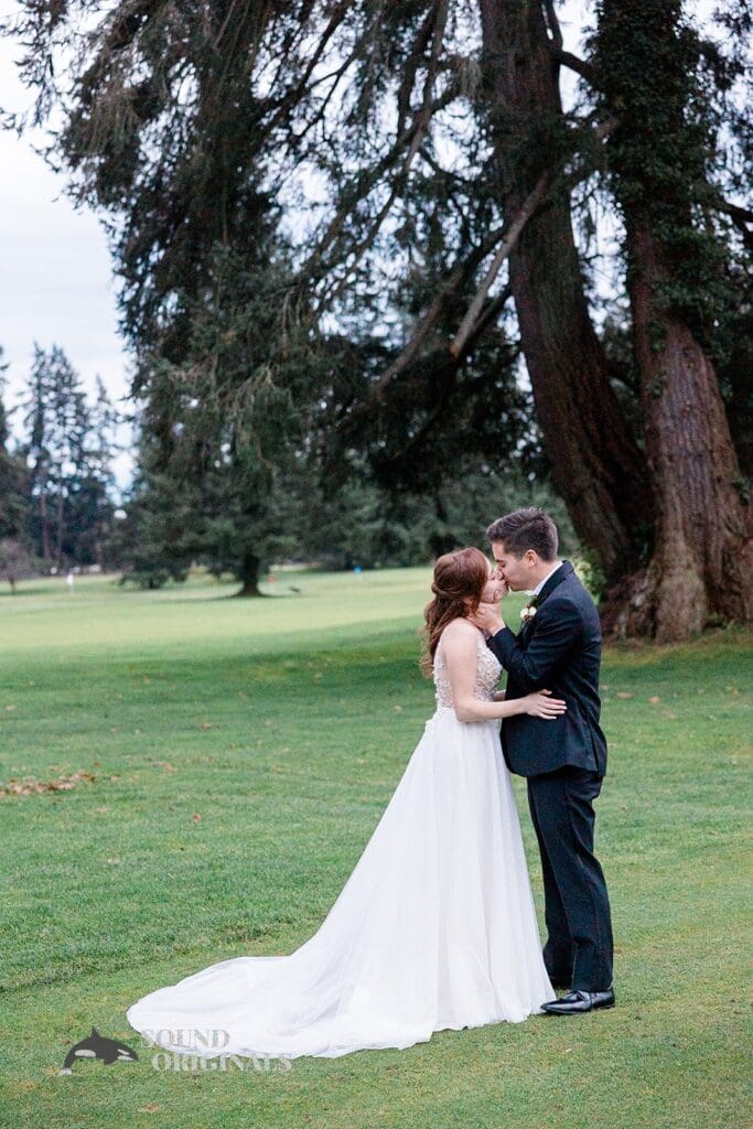 Tacoma Country & Golf Club Wedding // Brianna & Erik -