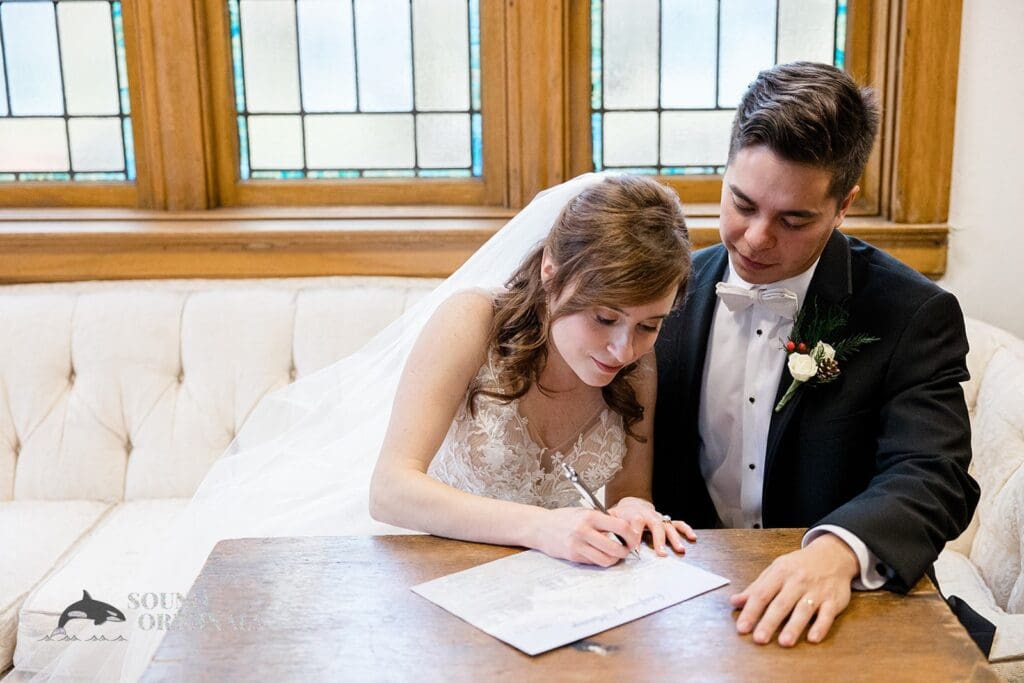 Tacoma Country & Golf Club Wedding // Brianna & Erik -