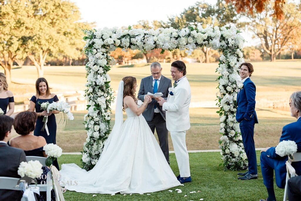 Dallas Country Club Wedding // Emily + John-Isaac -