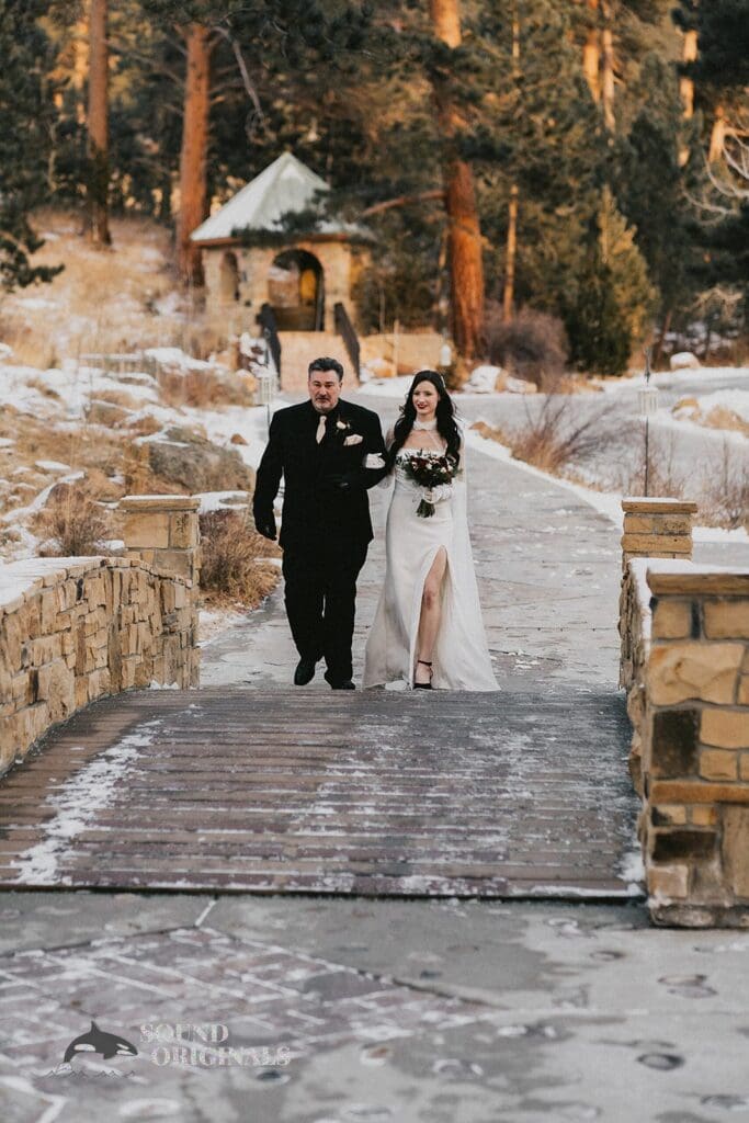 Della Terra Mountain Chateau Wedding // Madison + Jonathan -